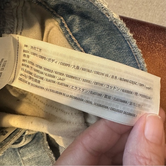 ABERCROMBIE & FITCH The Dad High Rise Jeans Light Wash - Picture 10 of 11